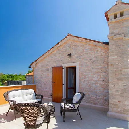 Holiday home Ivka Pula